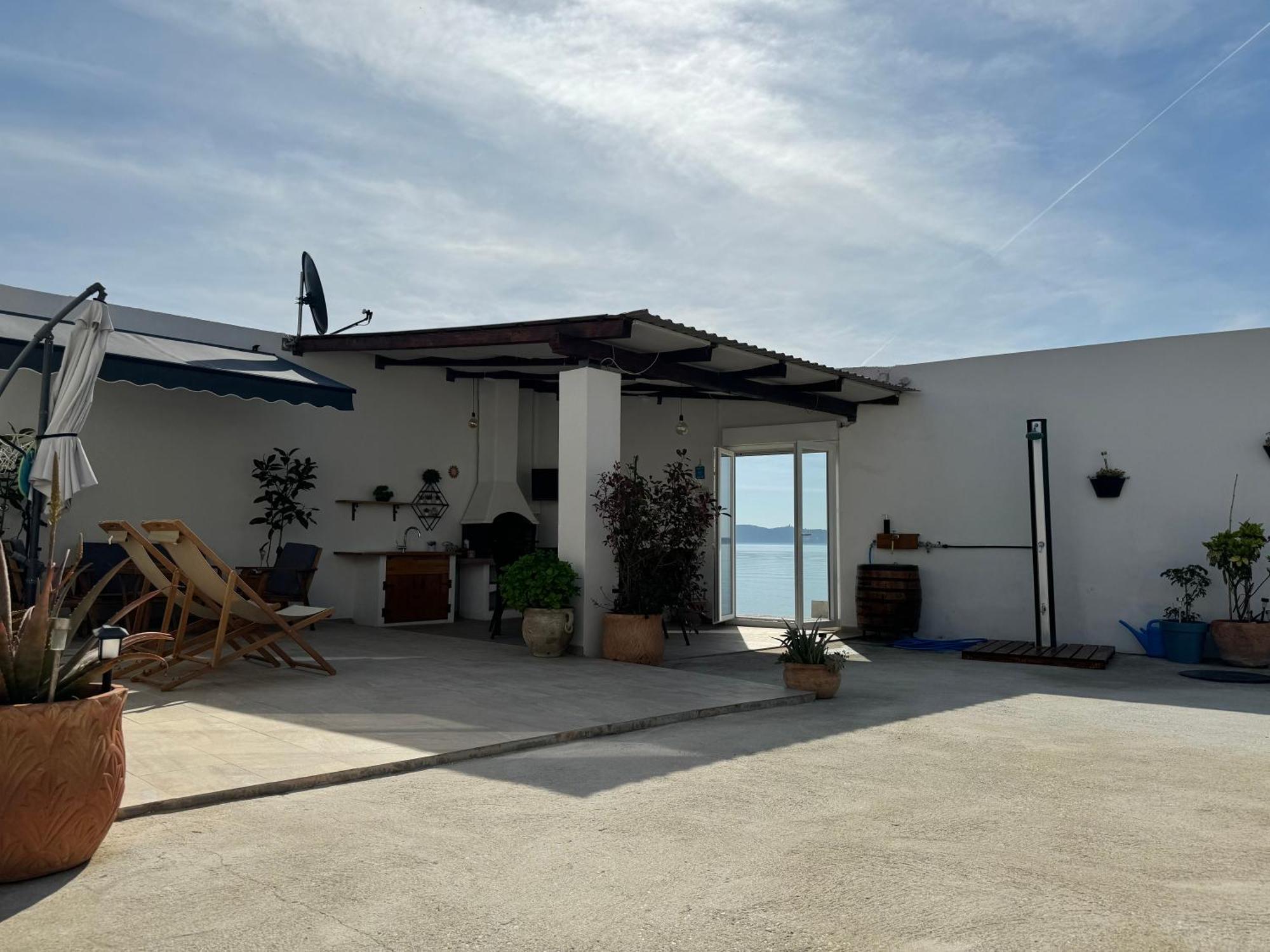 Beach House Oasis Villa Livak Kaštela Esterno foto