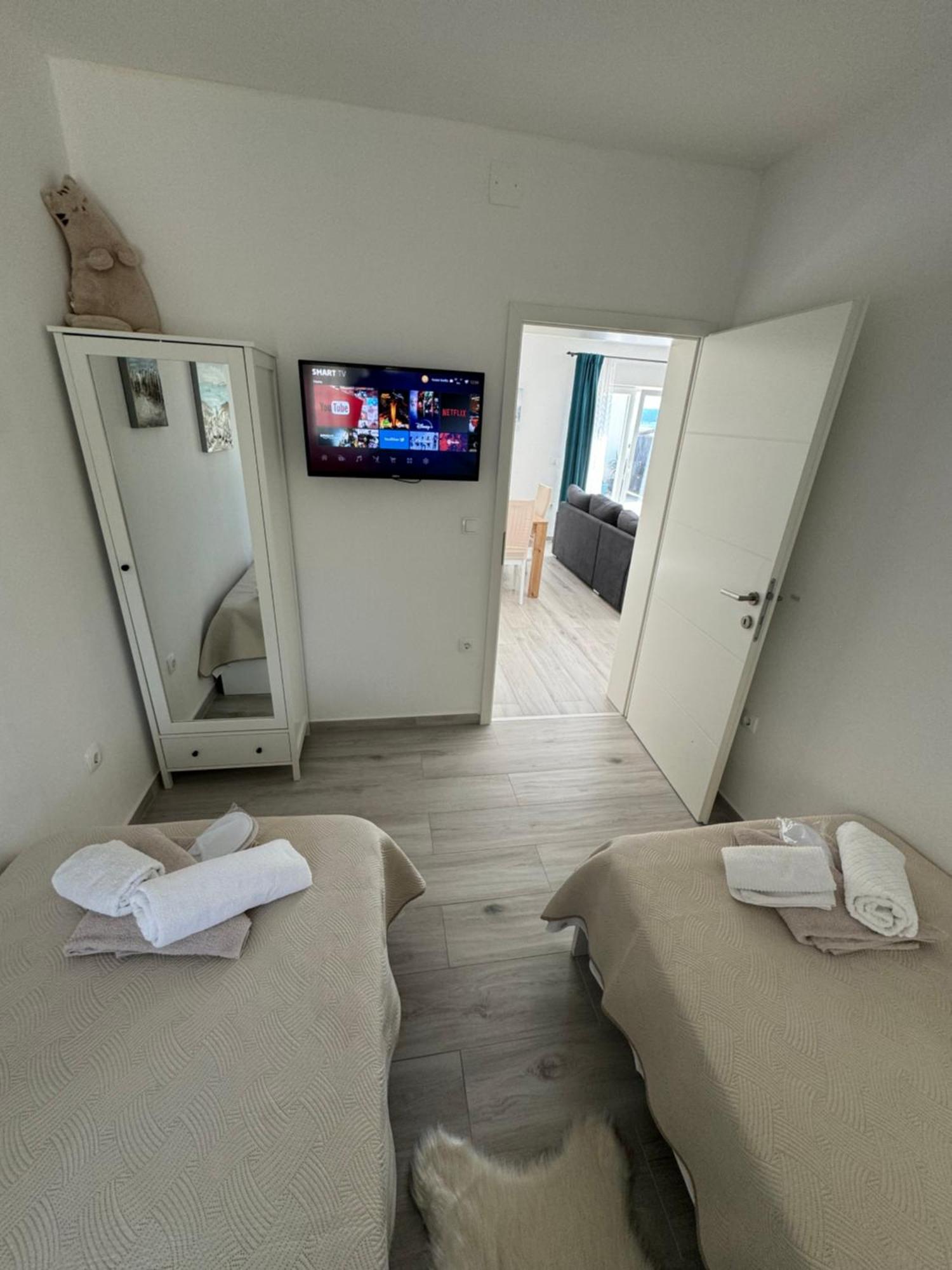 Beach House Oasis Villa Livak Kaštela Esterno foto