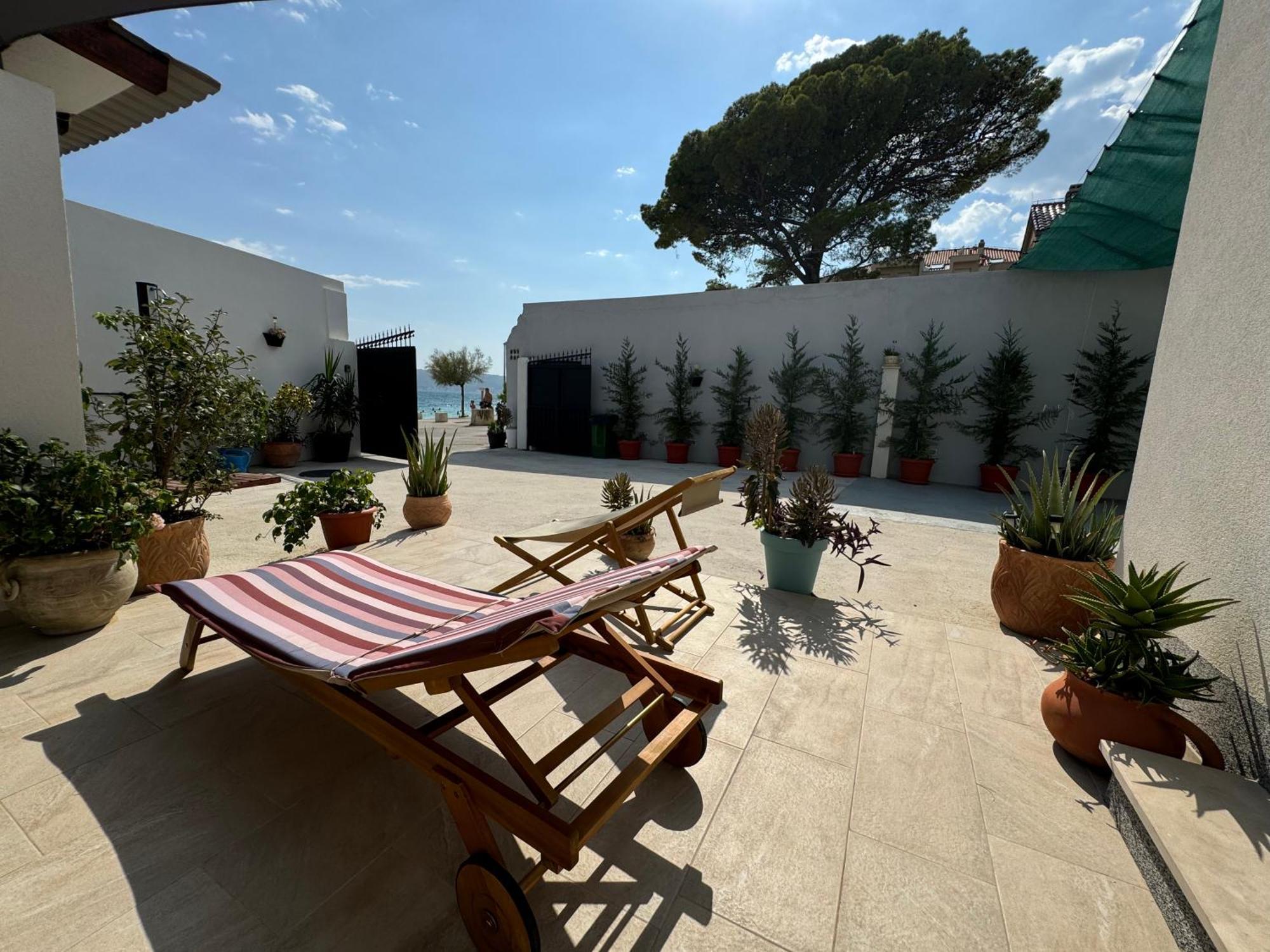 Beach House Oasis Villa Livak Kaštela Esterno foto